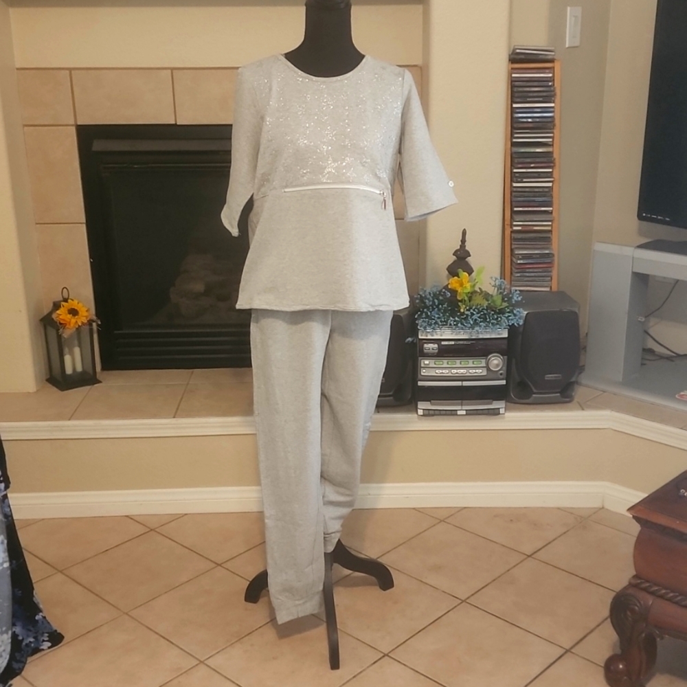 Sweatsuit